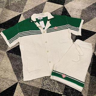 conjunto crochê camiseta e bermuda